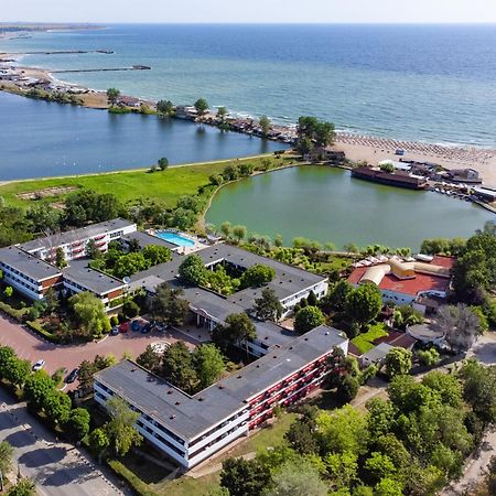 Complex Tismana 3* All Inclusive Jupiter Exterior photo