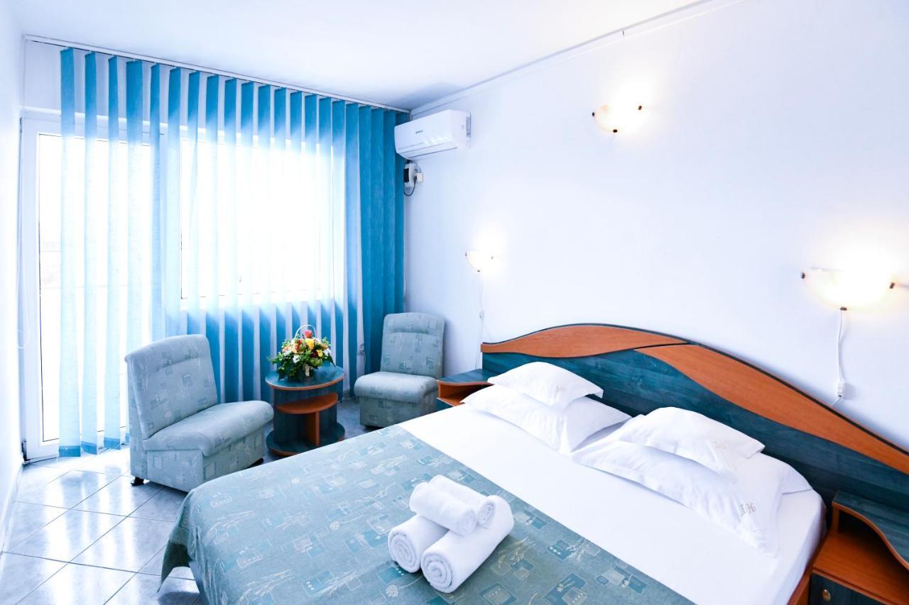 Complex Tismana 3* All Inclusive Jupiter Exterior photo