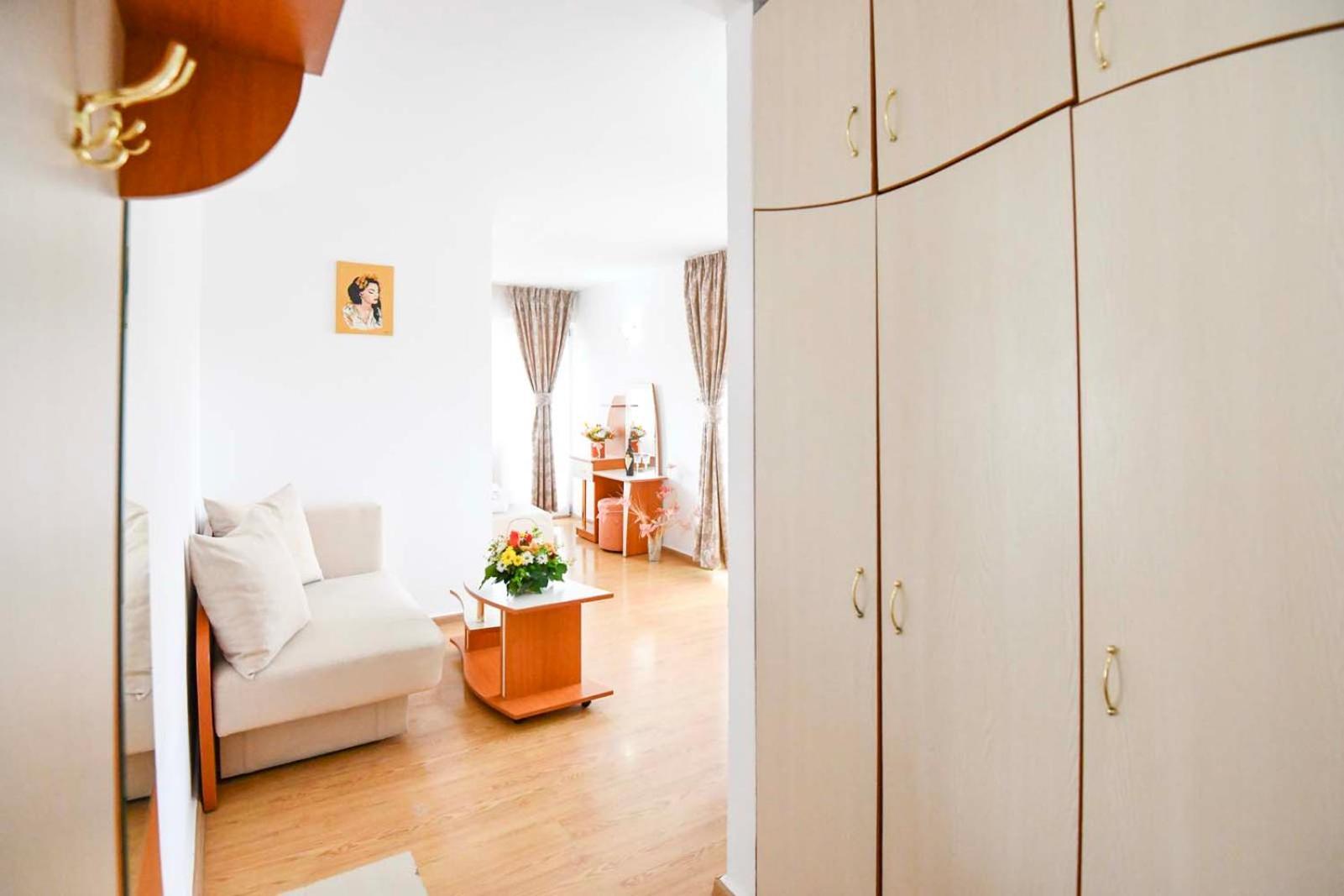 Complex Tismana 3* All Inclusive Jupiter Exterior photo