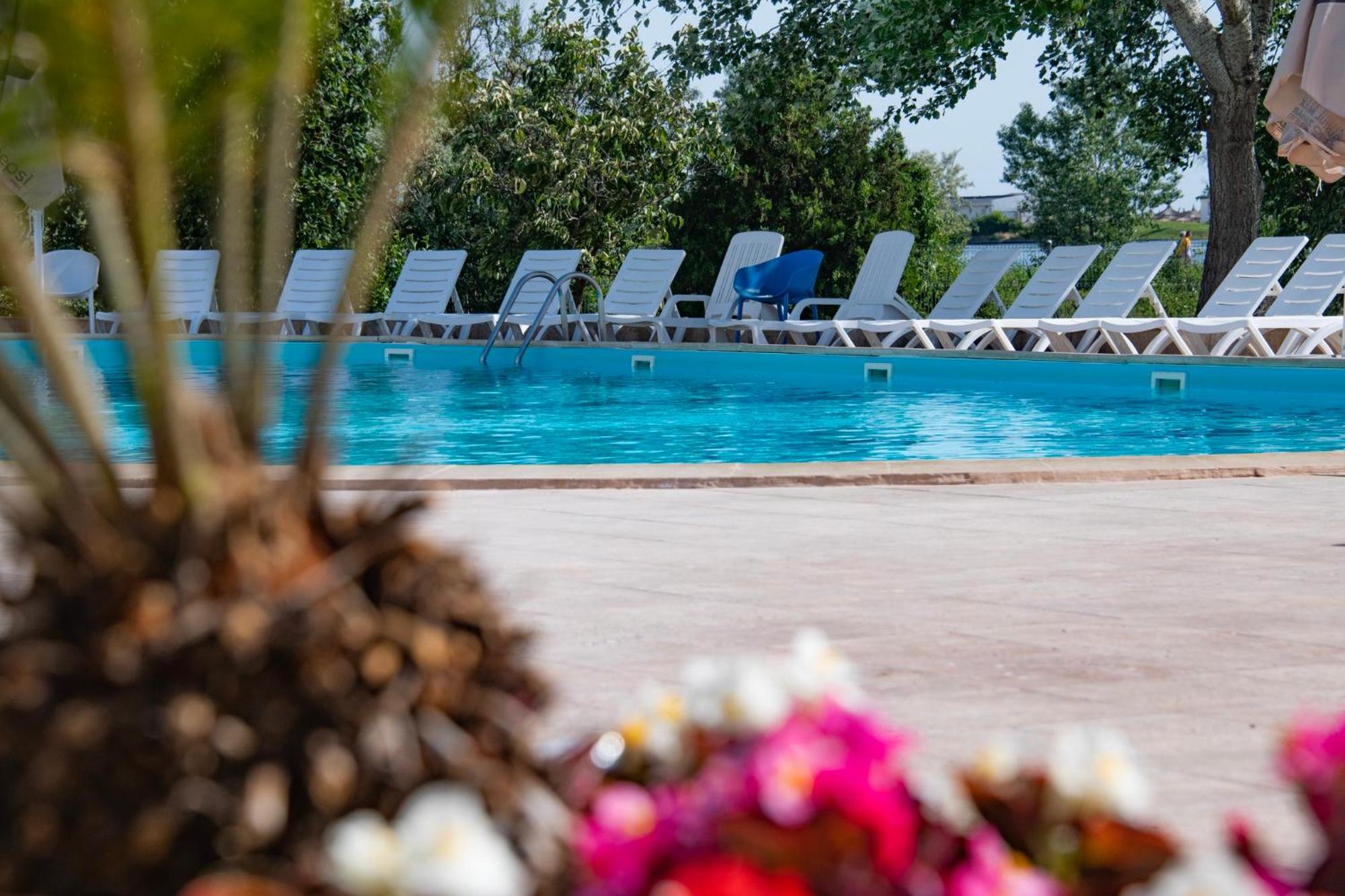 Complex Tismana 3* All Inclusive Jupiter Exterior photo